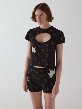 logo removal baby tee in moonless night