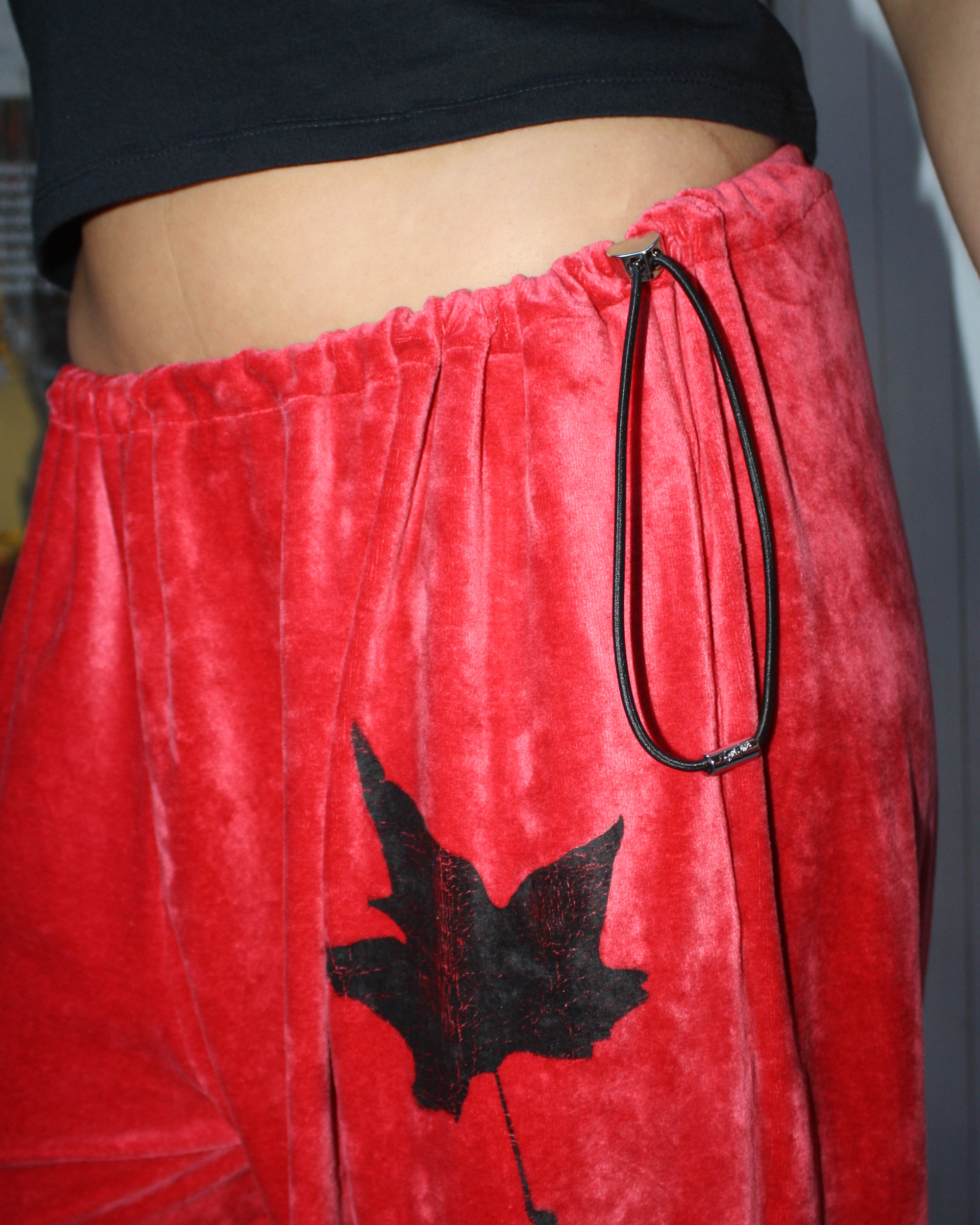 Yummy Mummy Track Pants in red