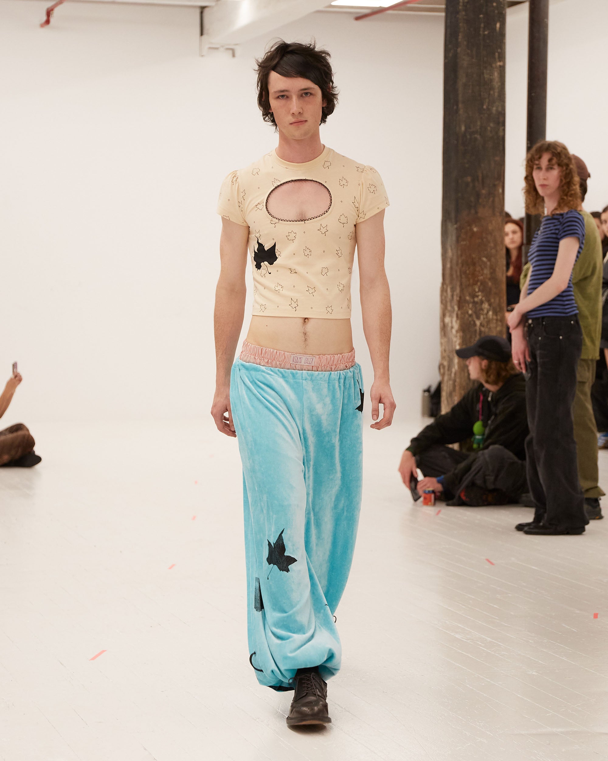 yummy trackpants in aqua - Fit 1