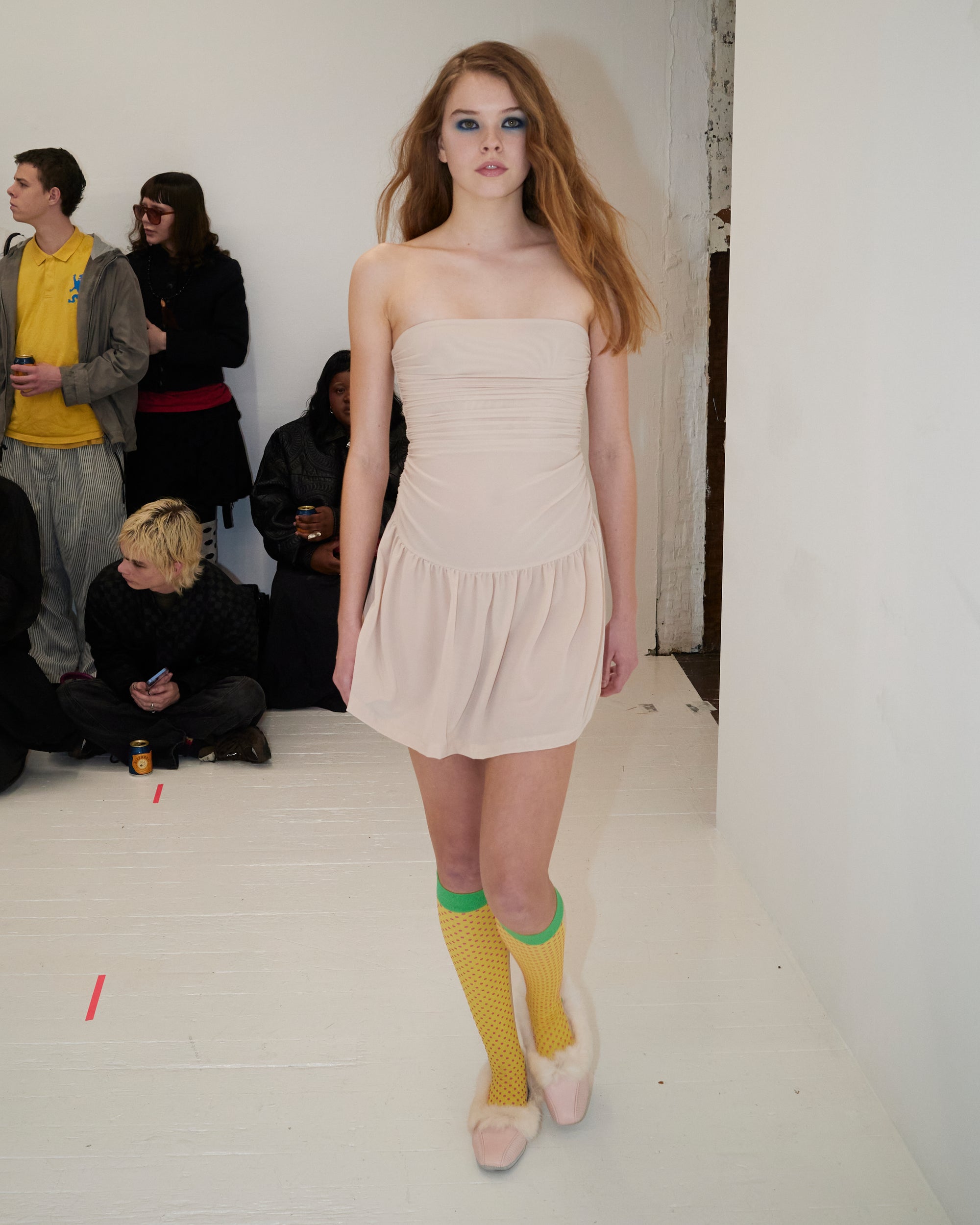 Twist dress in nude power mesh