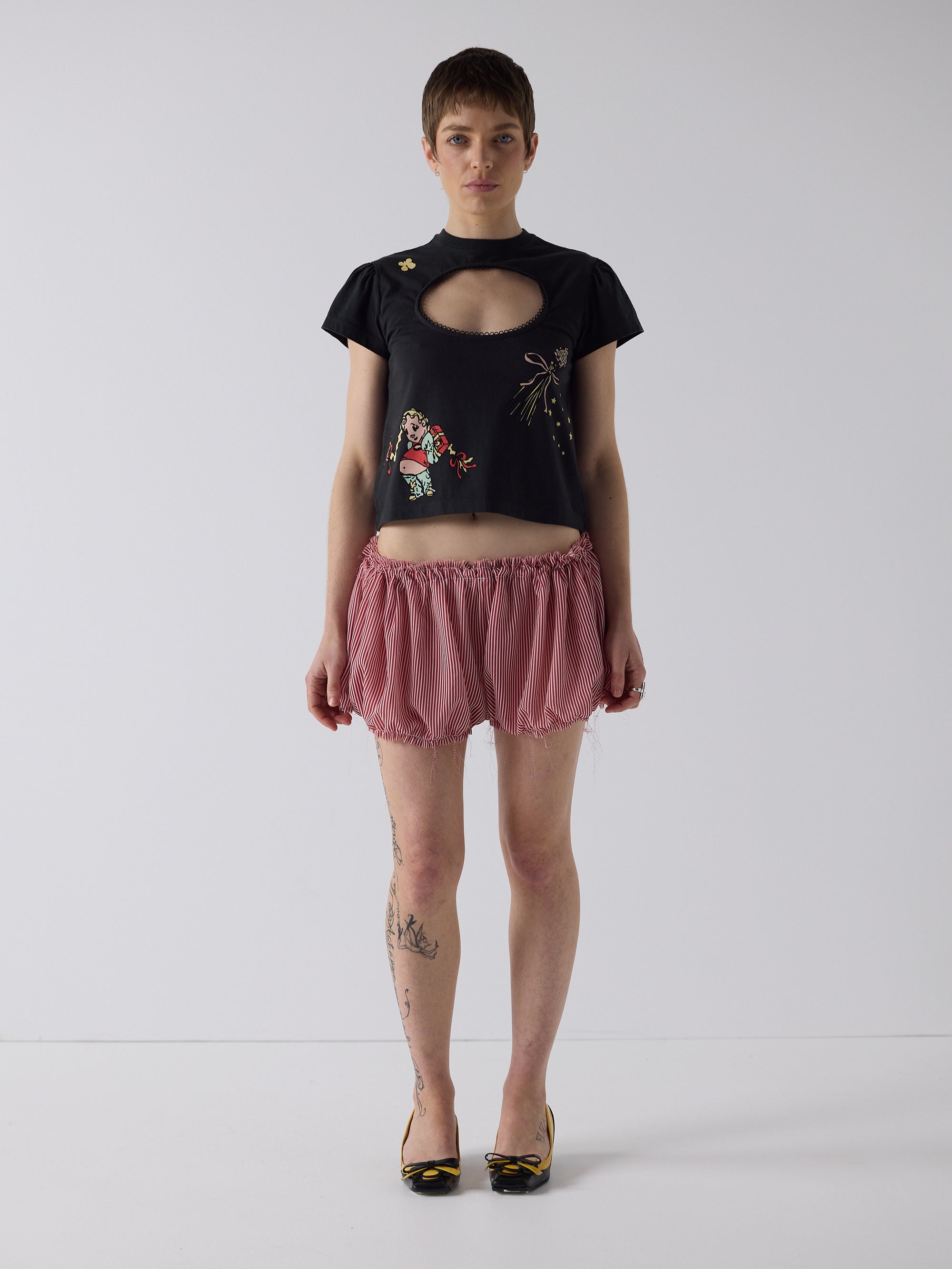 honor wears the logo removal baby tee in cutie charcoal, size xs