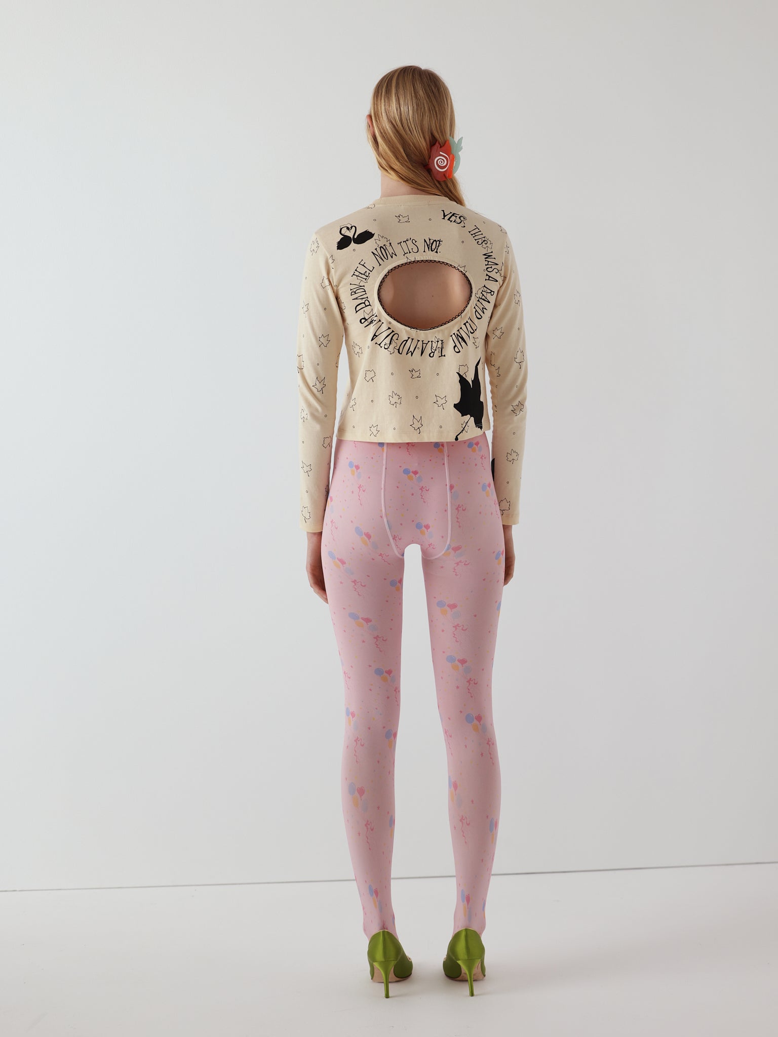 Logo removal long sleeve in sand