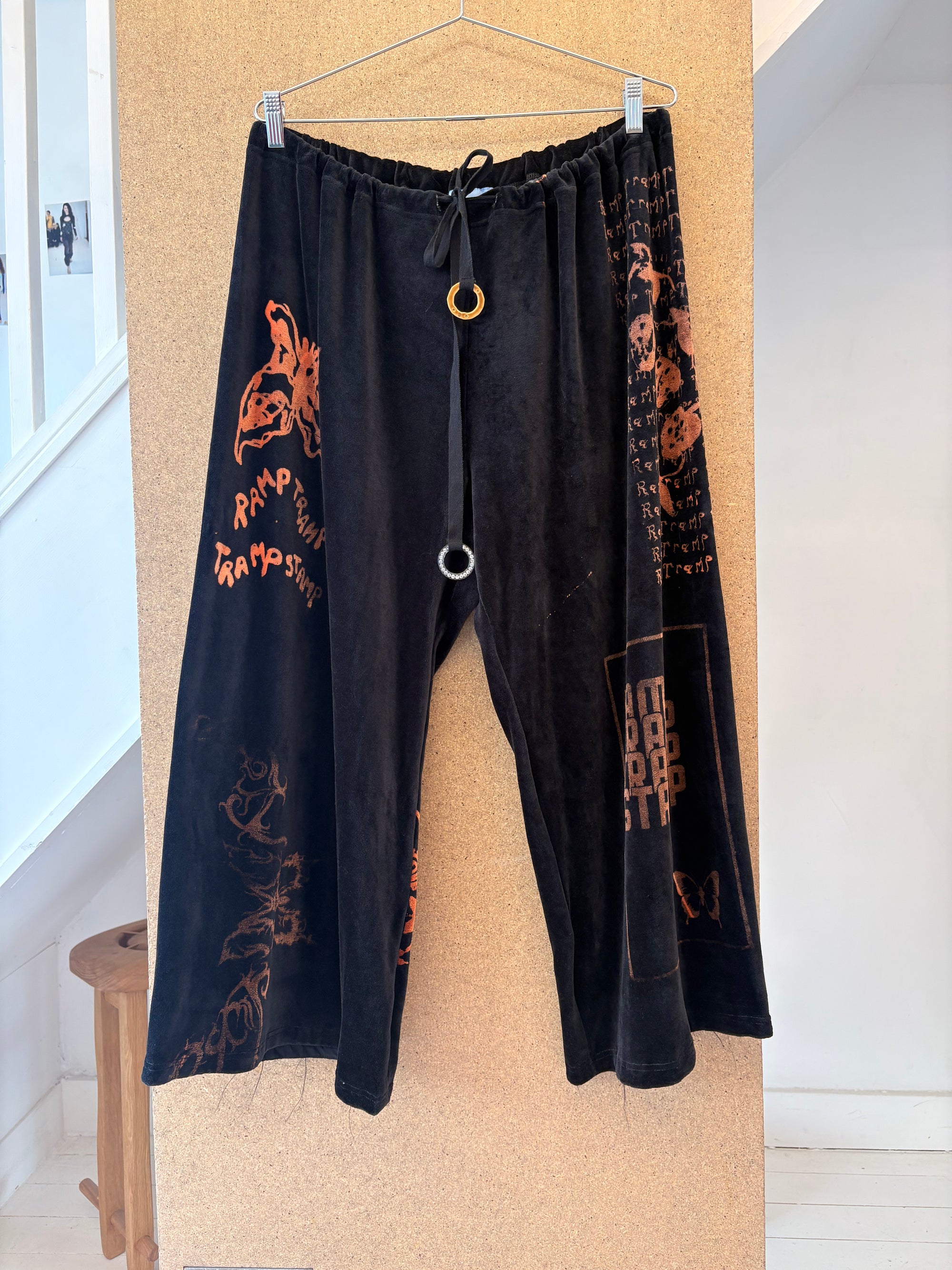 yummy mummy nadia tracksuit pants in black (FIT 2)