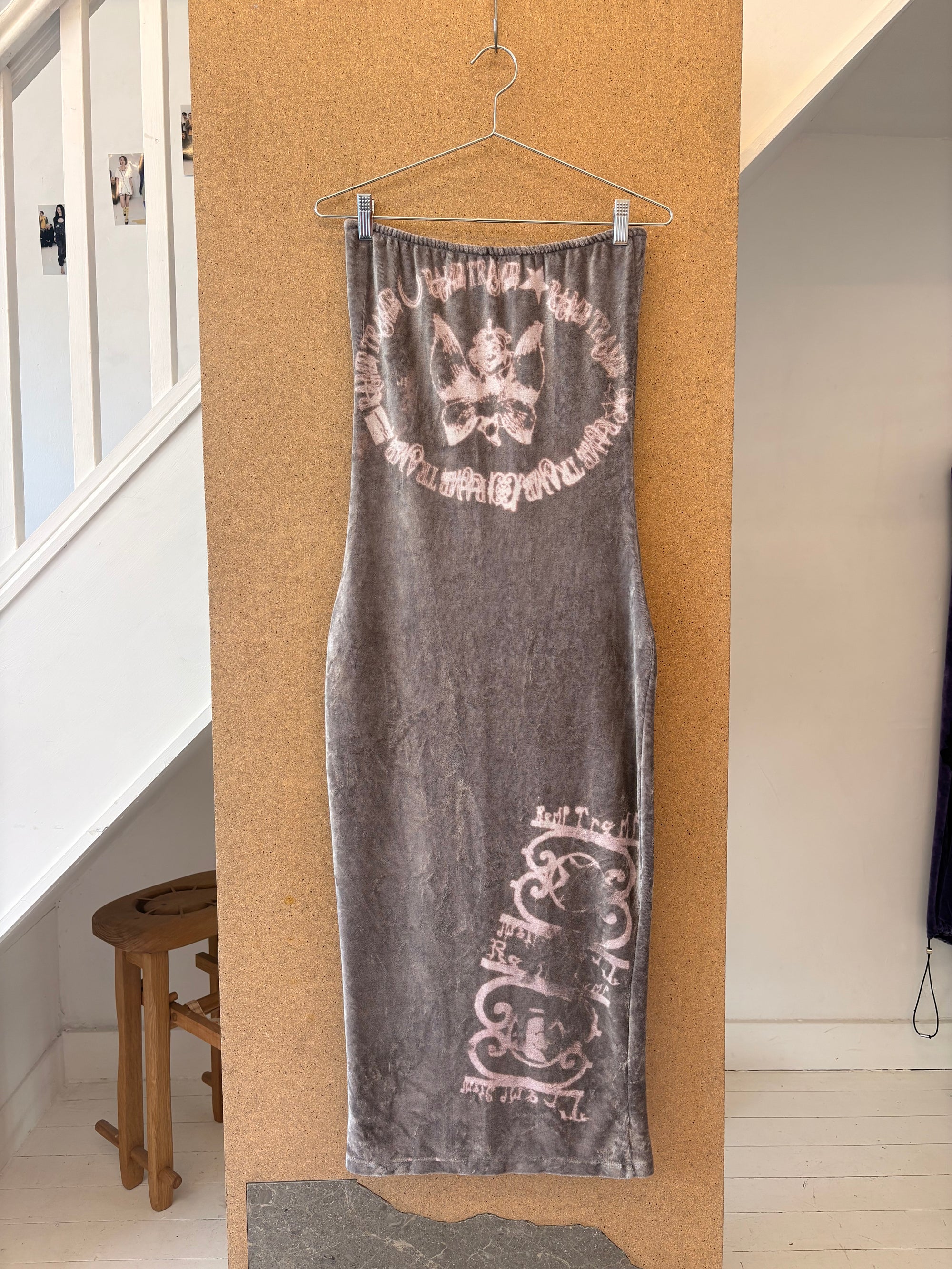 yummy mummy tube dress in silver (FIT 2)